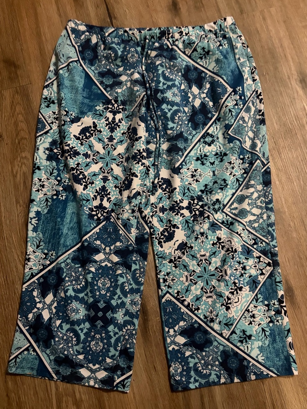APT 9 - Blue/Turquoise Tile Print Lounge Pants - Size Medium